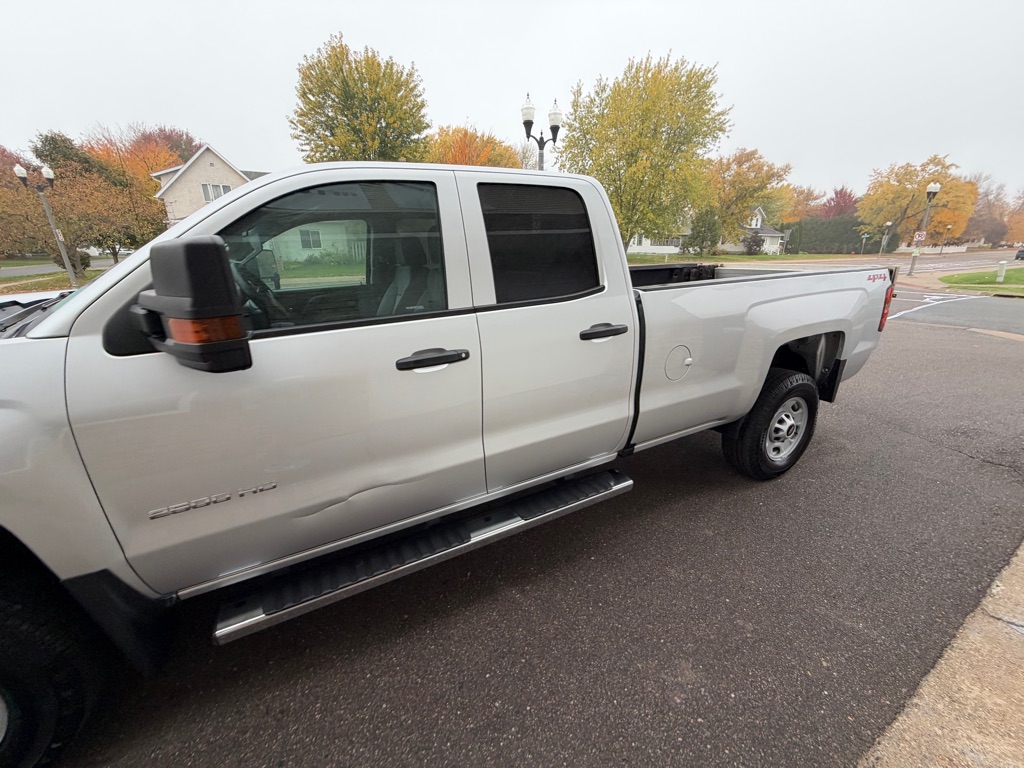 Photo 10 of this CHEVROLET SILVERADO 2500H