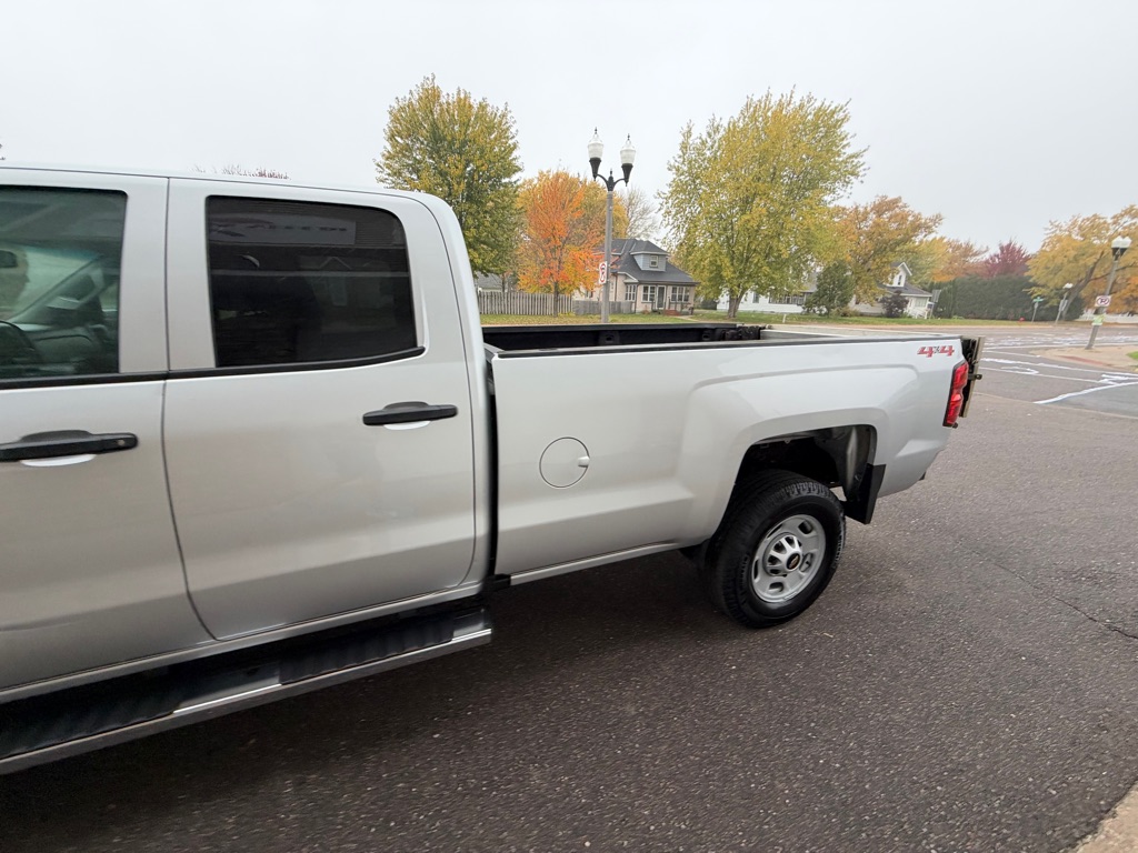Photo 11 of this CHEVROLET SILVERADO 2500H