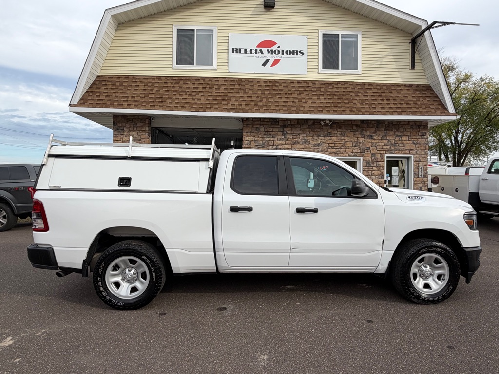 Photo 2 of this RAM 1500