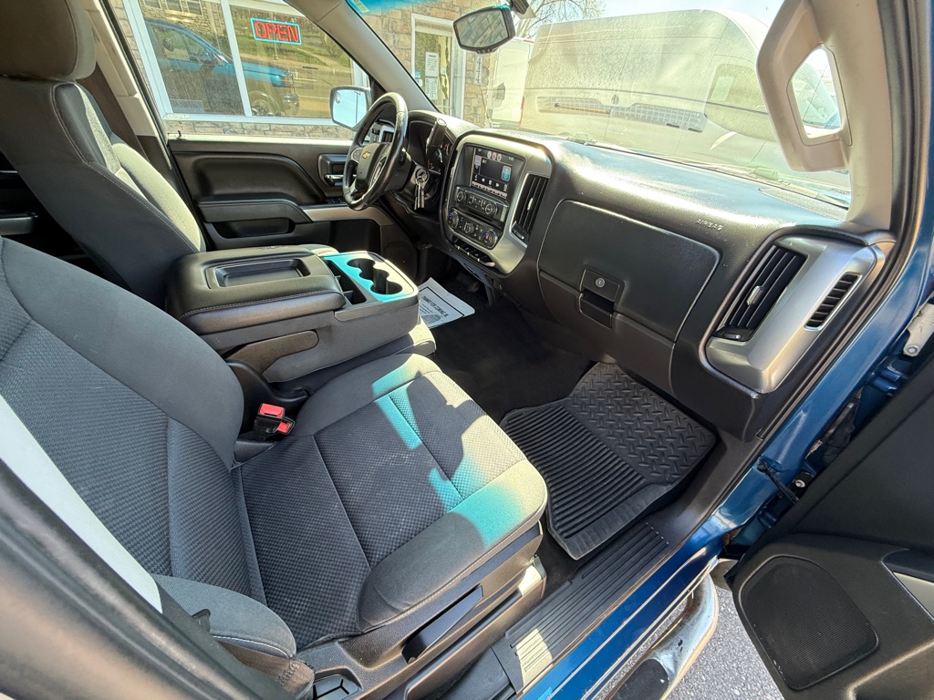 Photo 18 of this CHEVROLET SILVERADO 1500