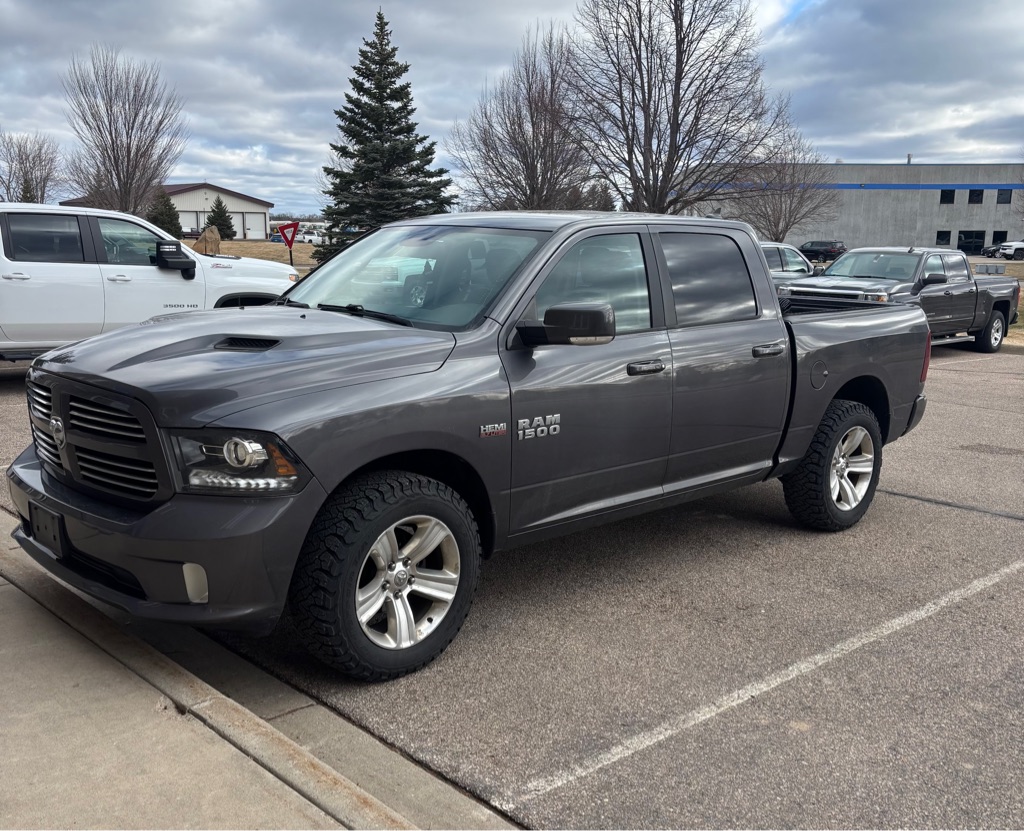 2016 RAM 1500 Sport Crew Cab 4WD