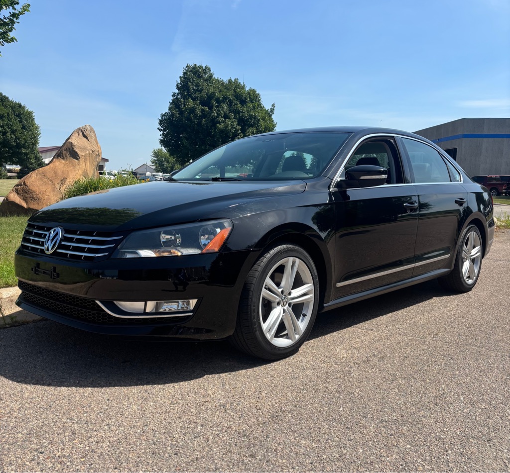 Black 2015 Volkswagen Passat Sedan Front-Wheel Drive Automatic