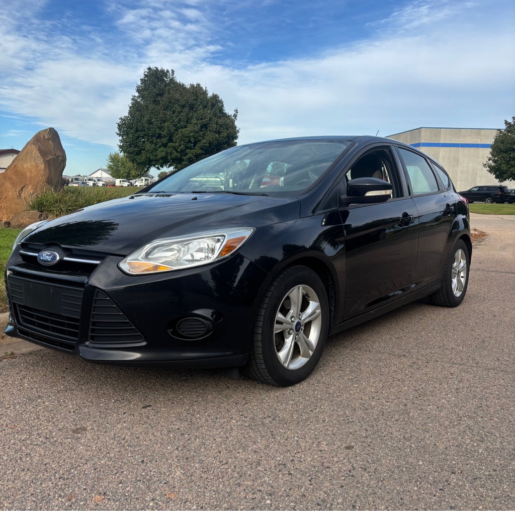 Black 2013 Ford Focus Hatchback Front-Wheel Drive Automatic