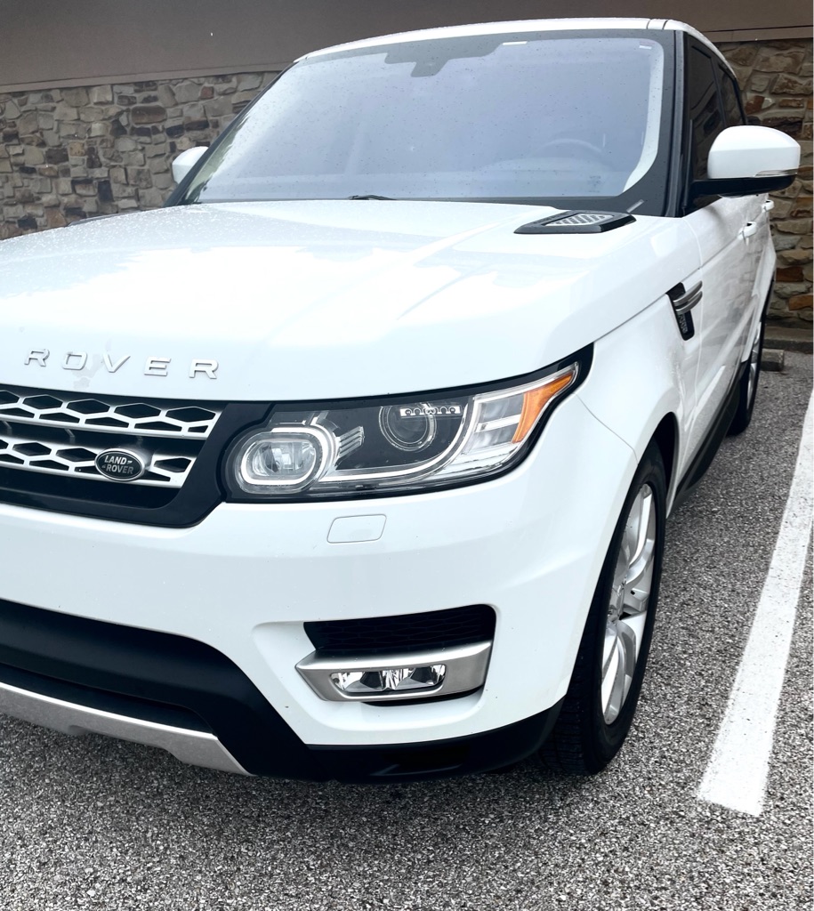 Photo 3 of this LAND ROVER RANGE ROWER