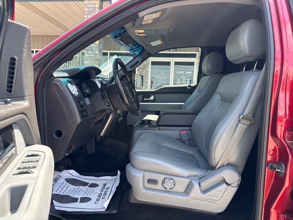 Photo 6 of this FORD F150 XLT
