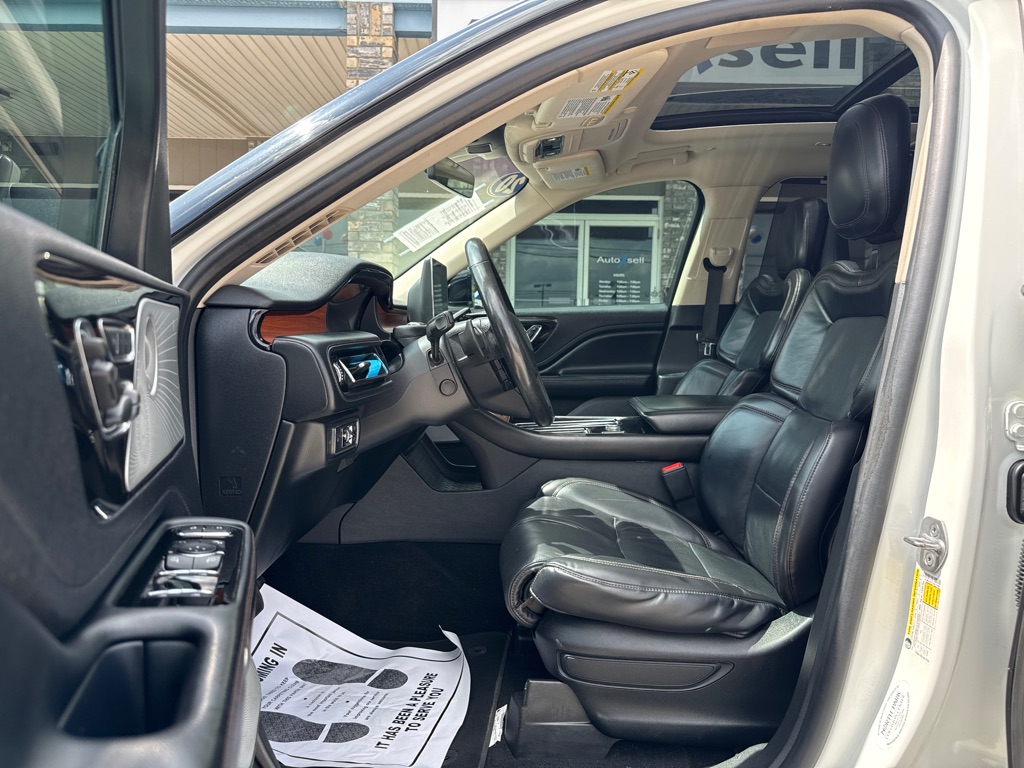 Photo 6 of this LINCOLN AVIATOR