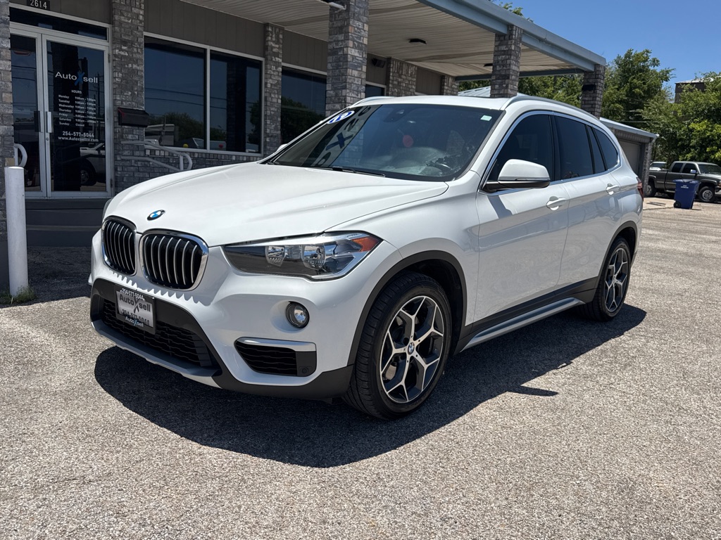 Photo 3 of this BMW X1