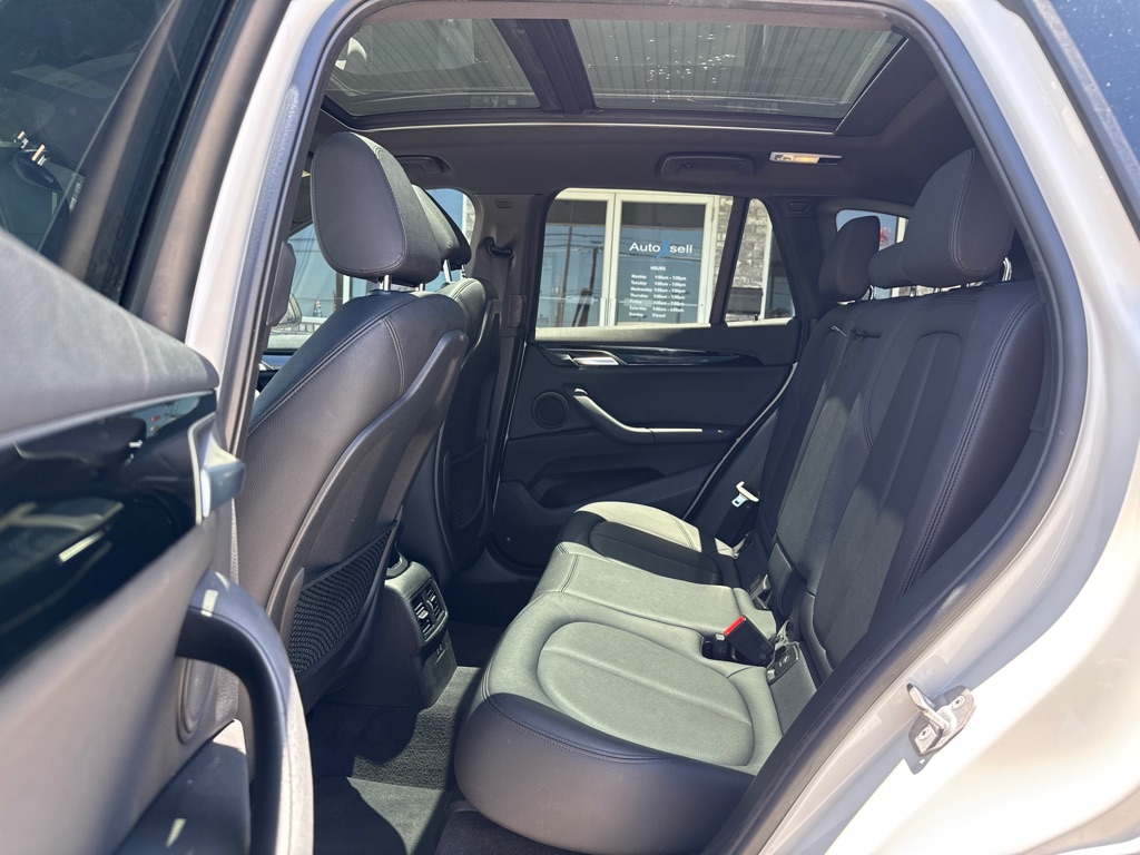 Photo 7 of this BMW X1