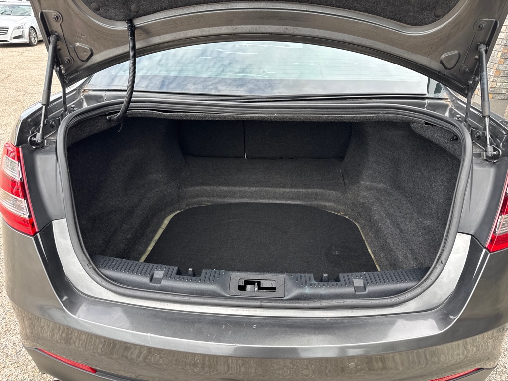 Photo 8 of this FORD TAURUS