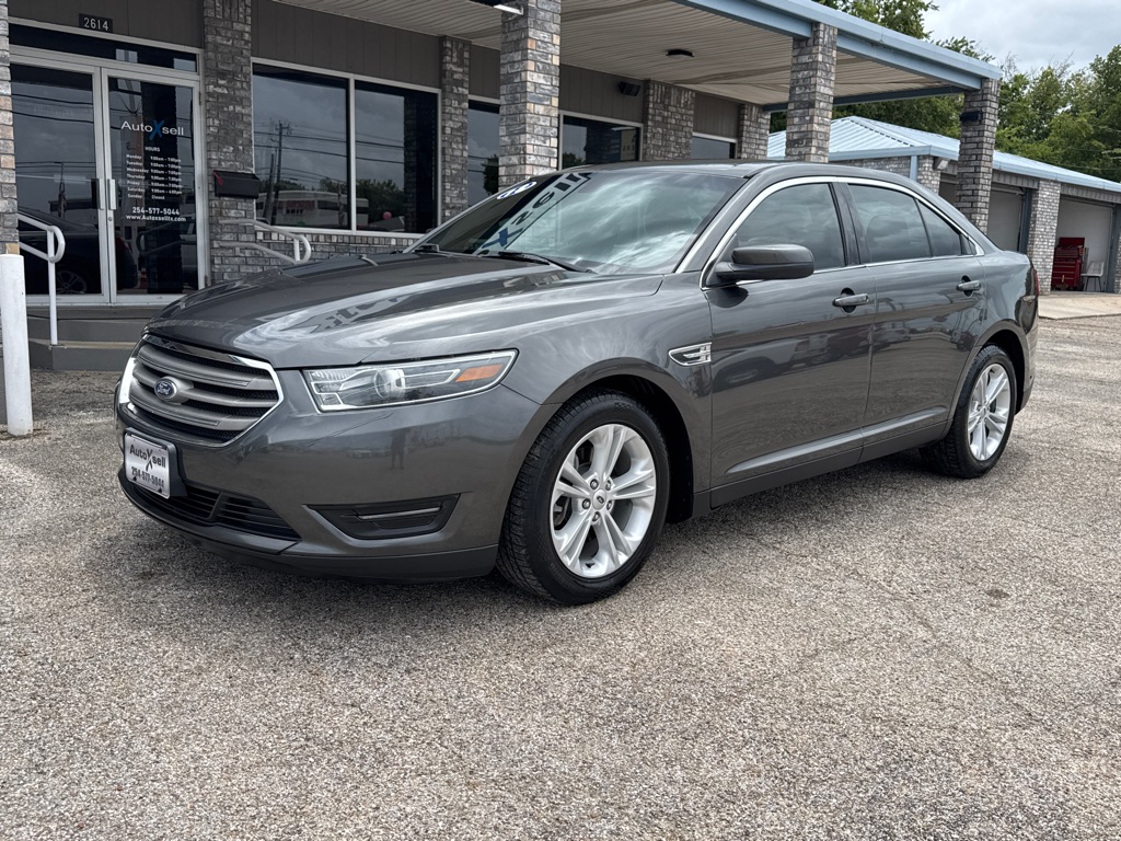 Photo 3 of this FORD TAURUS