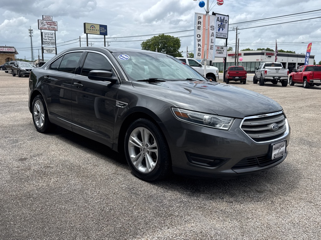 Photo 2 of this FORD TAURUS
