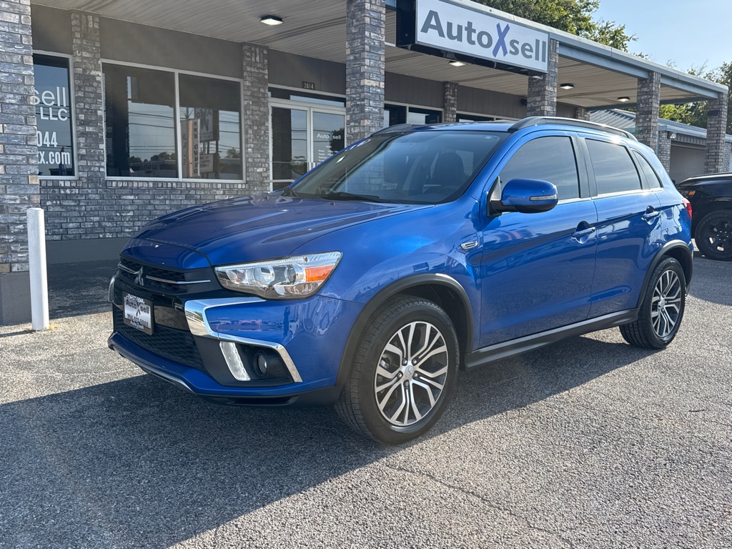 Photo 3 of this MITSUBISHI OUTLANDER SPORT