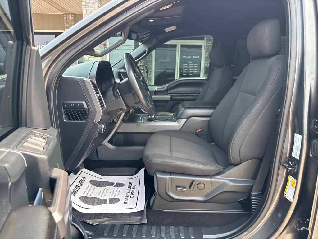 Photo 6 of this FORD F150