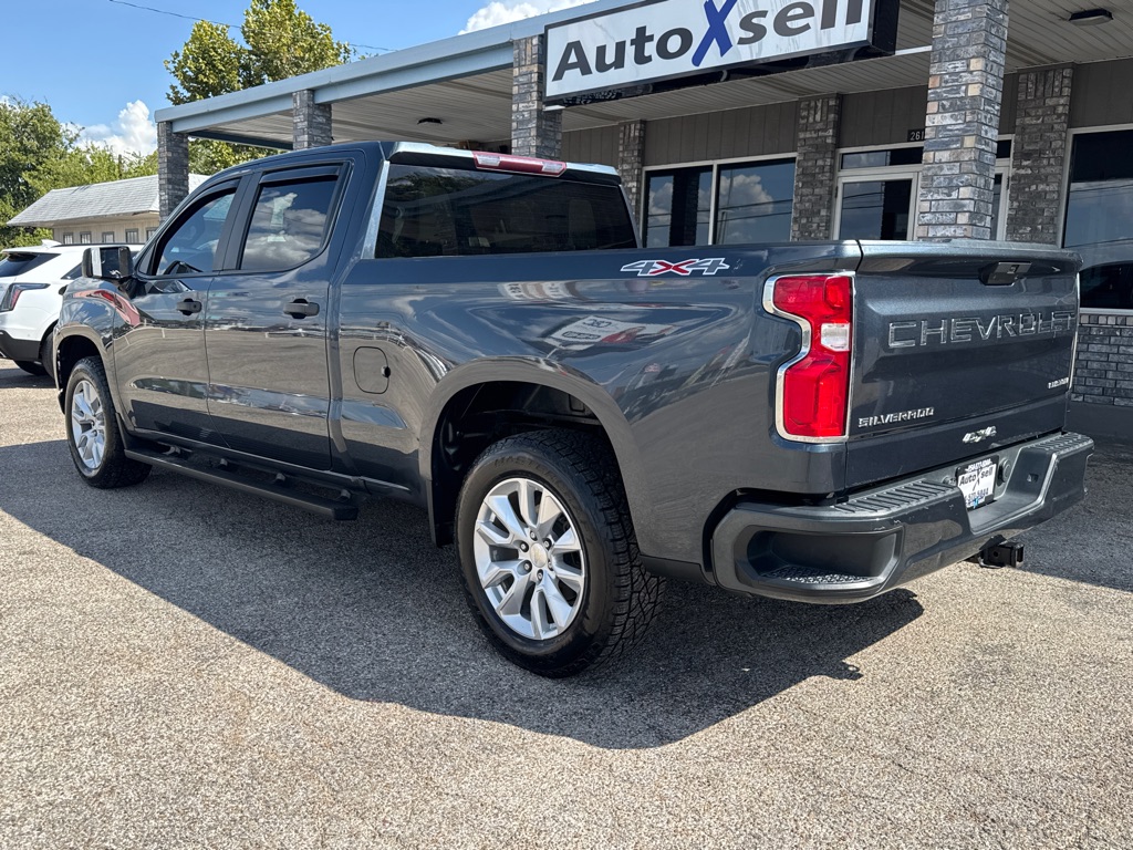 Photo 4 of this CHEVROLET SILVERADO LTD 1