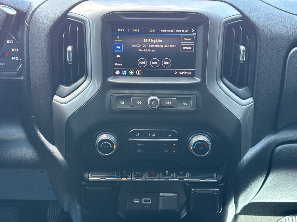 Photo 9 of this CHEVROLET SILVERADO LTD 1