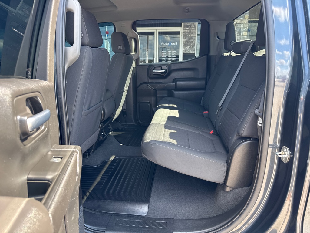 Photo 7 of this CHEVROLET SILVERADO LTD 1