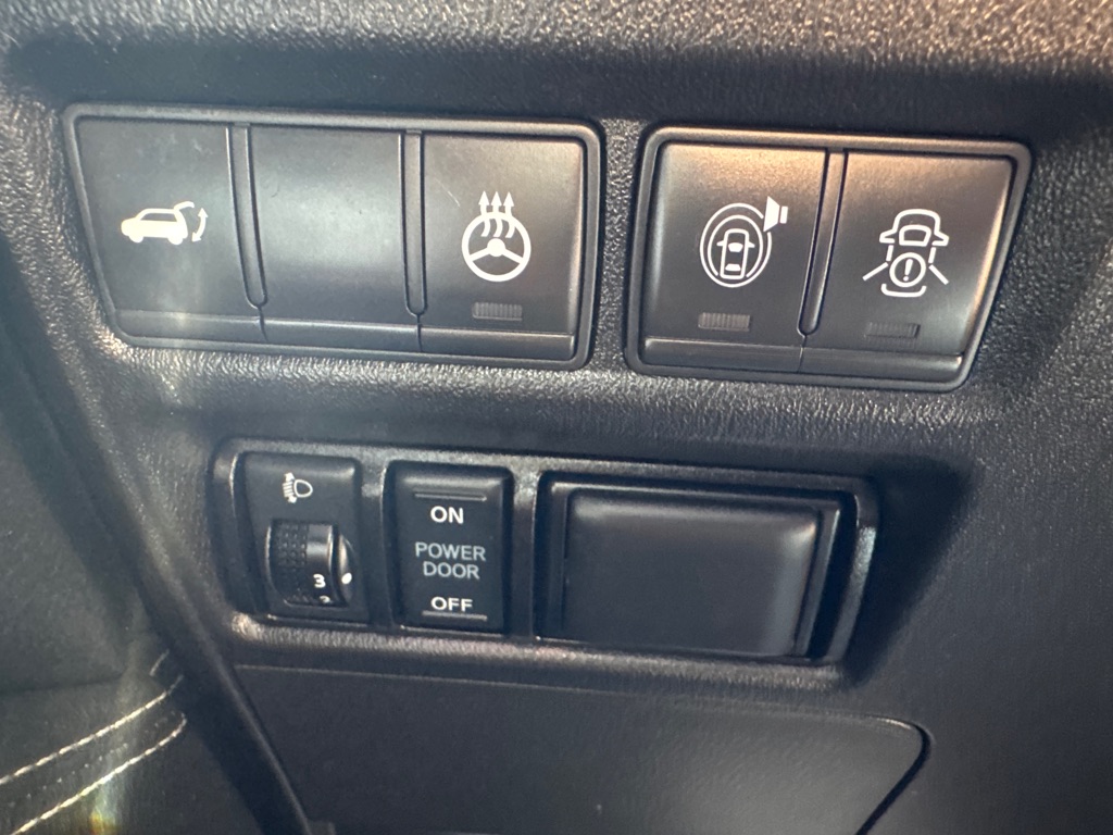 Photo 14 of this NISSAN ARMADA
