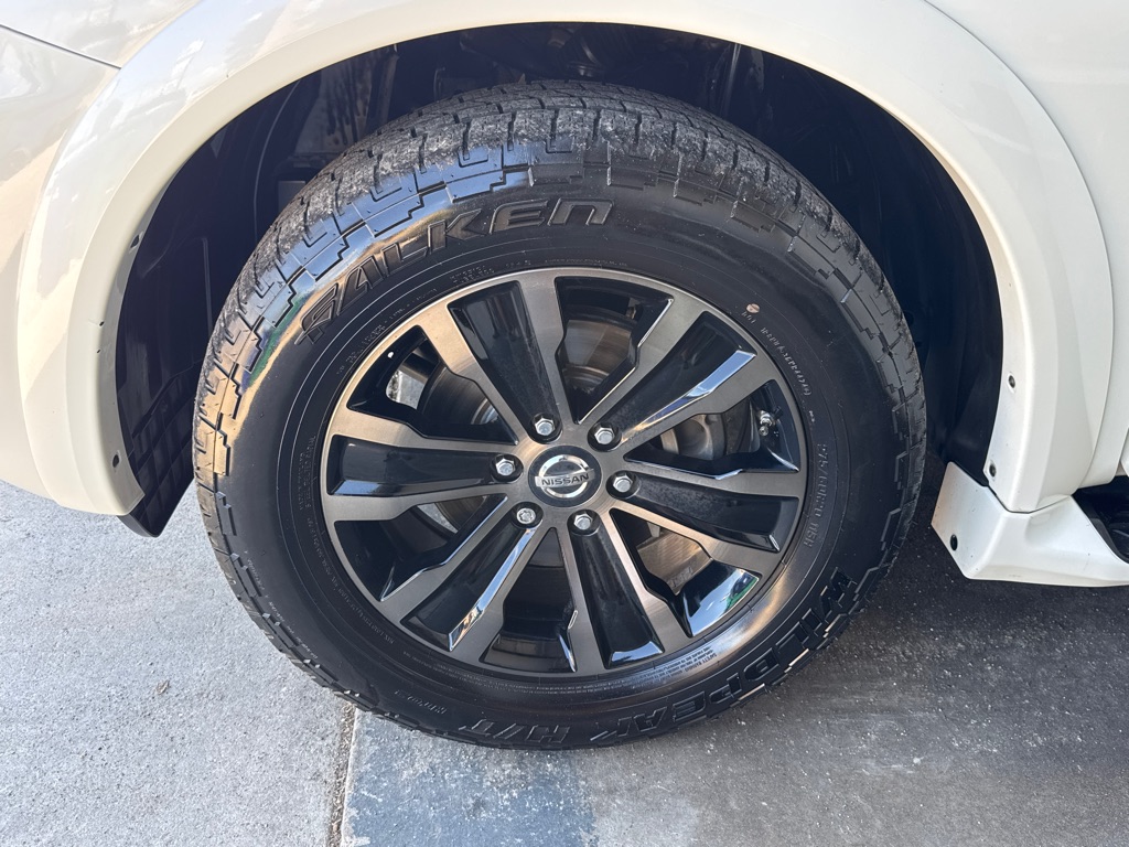 Photo 16 of this NISSAN ARMADA