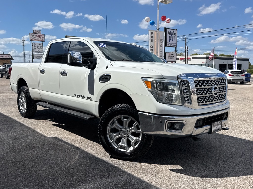 Photo 2 of this NISSAN TITAN XD