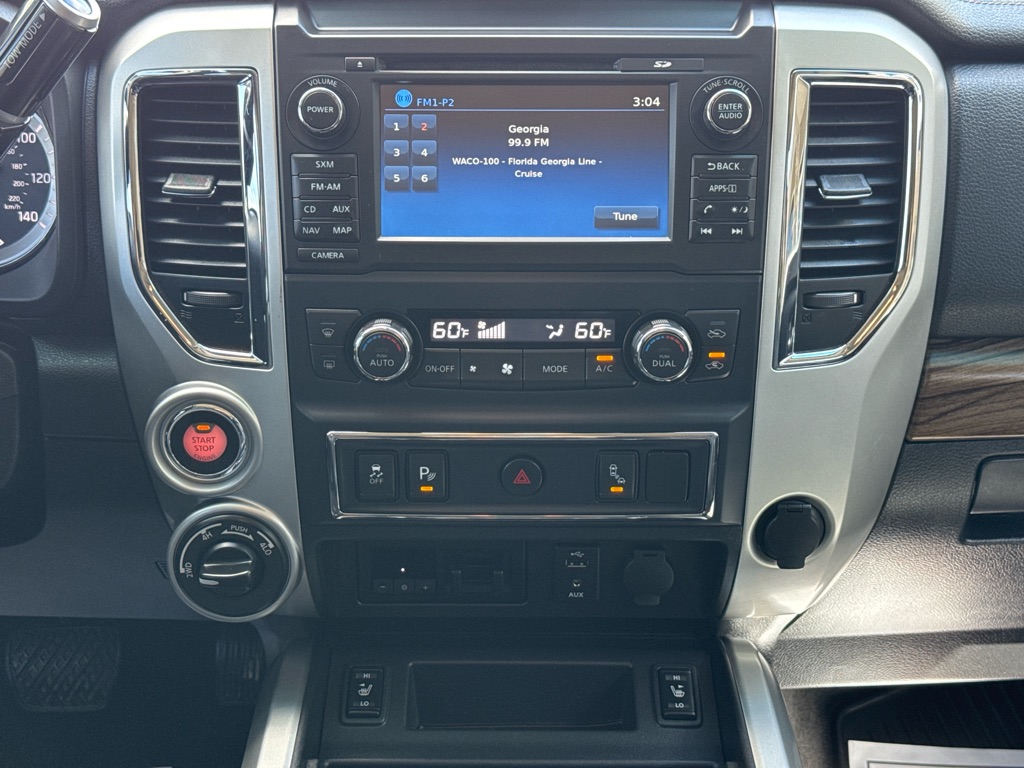 Photo 9 of this NISSAN TITAN XD