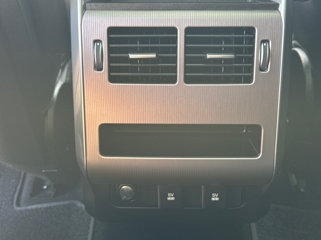Photo 13 of this LAND ROVER RANGE ROVER SPO