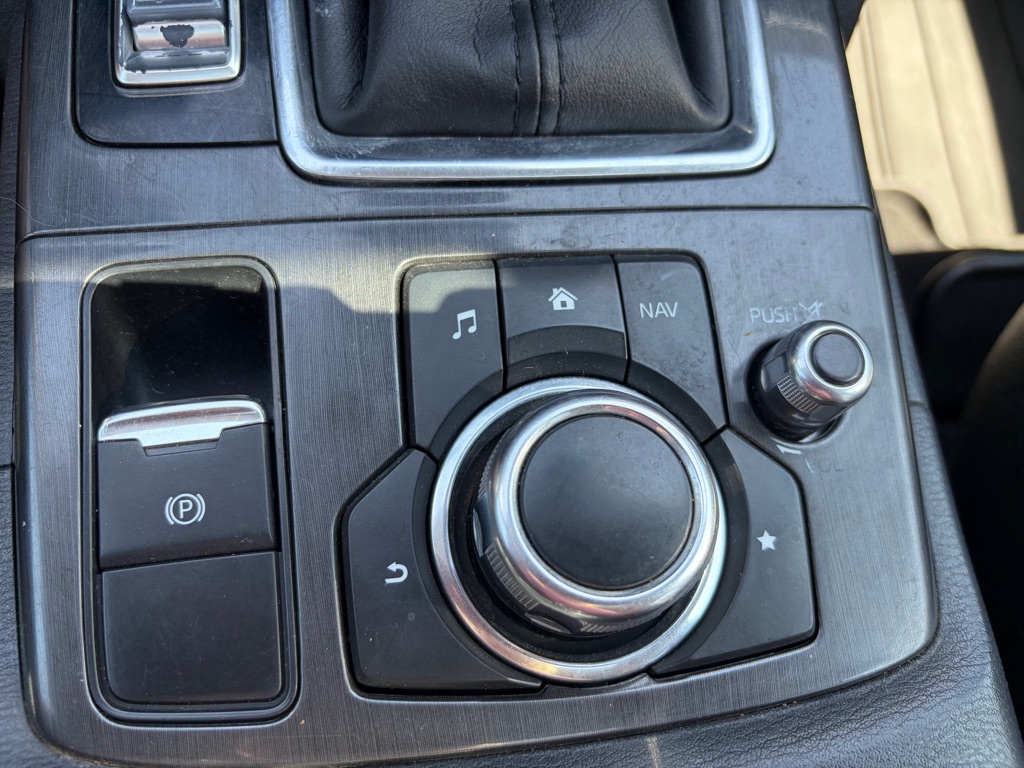 Photo 11 of this MAZDA CX-5