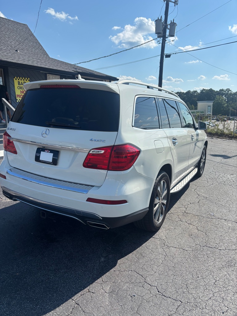 Photo 4 of this MERCEDES-BENZ GL450