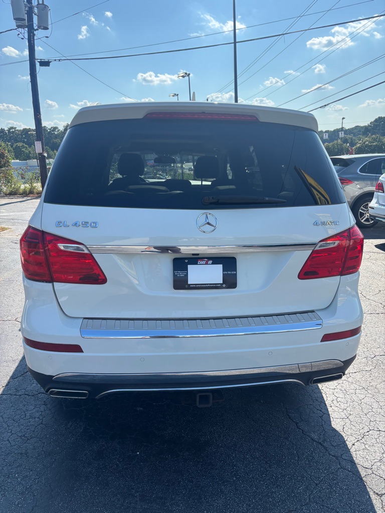 Photo 5 of this MERCEDES-BENZ GL450