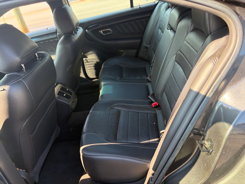 Photo 20 of this FORD TAURUS