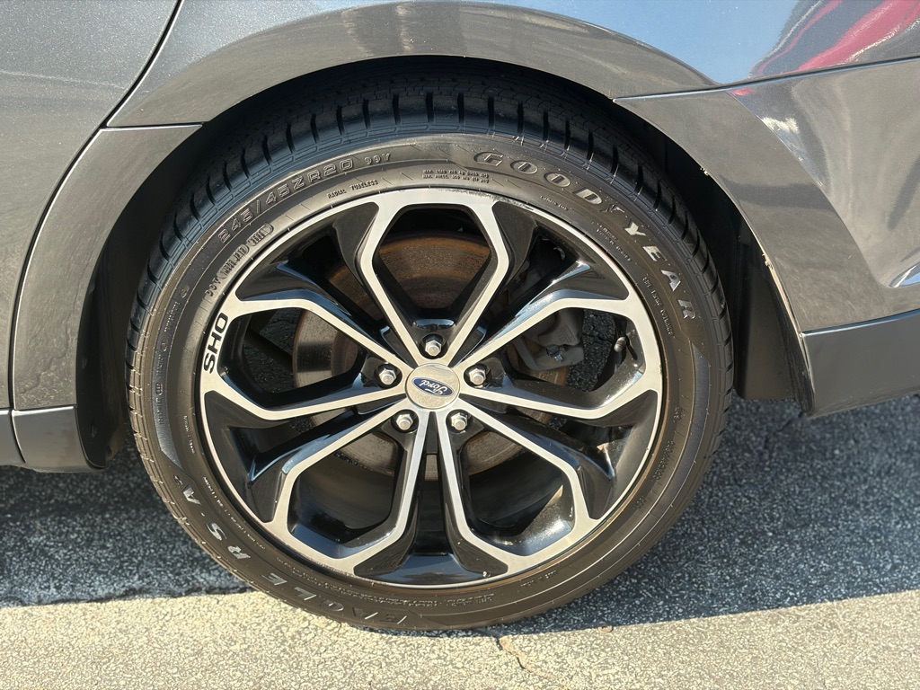 Photo 21 of this FORD TAURUS