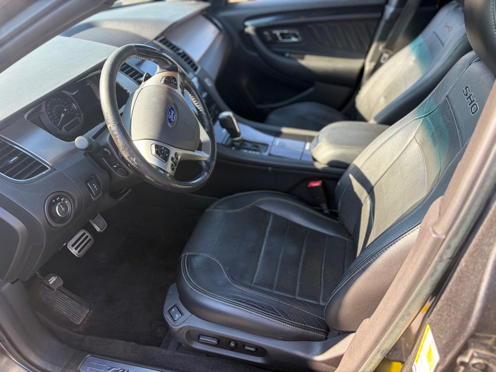 Photo 9 of this FORD TAURUS