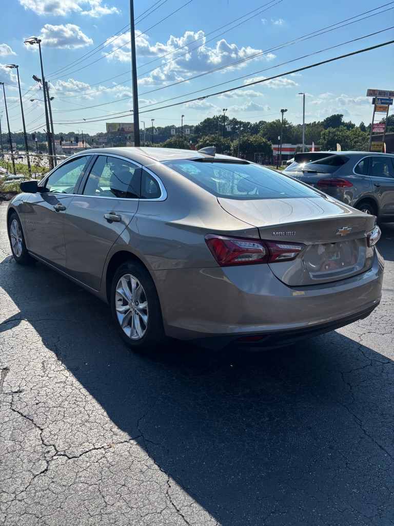 Photo 4 of this CHEVROLET MALIBU