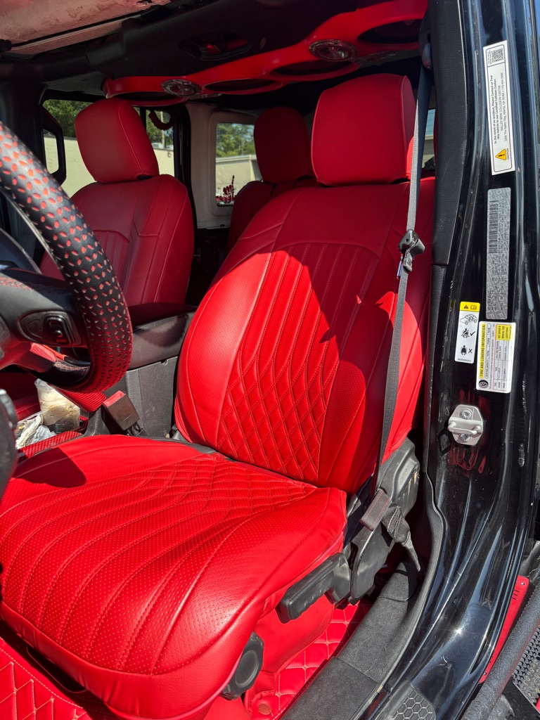 Photo 6 of this JEEP WRANGLER UNLIMI