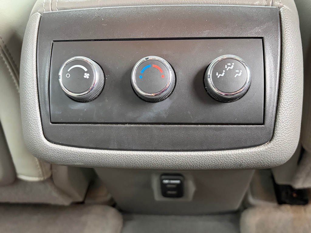 Photo 22 of this BUICK ENCLAVE
