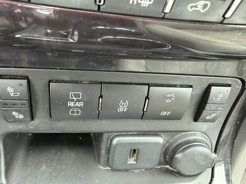 Photo 15 of this BUICK ENCLAVE