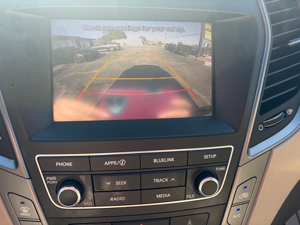 Photo 16 of this HYUNDAI SANTA FE SPORT