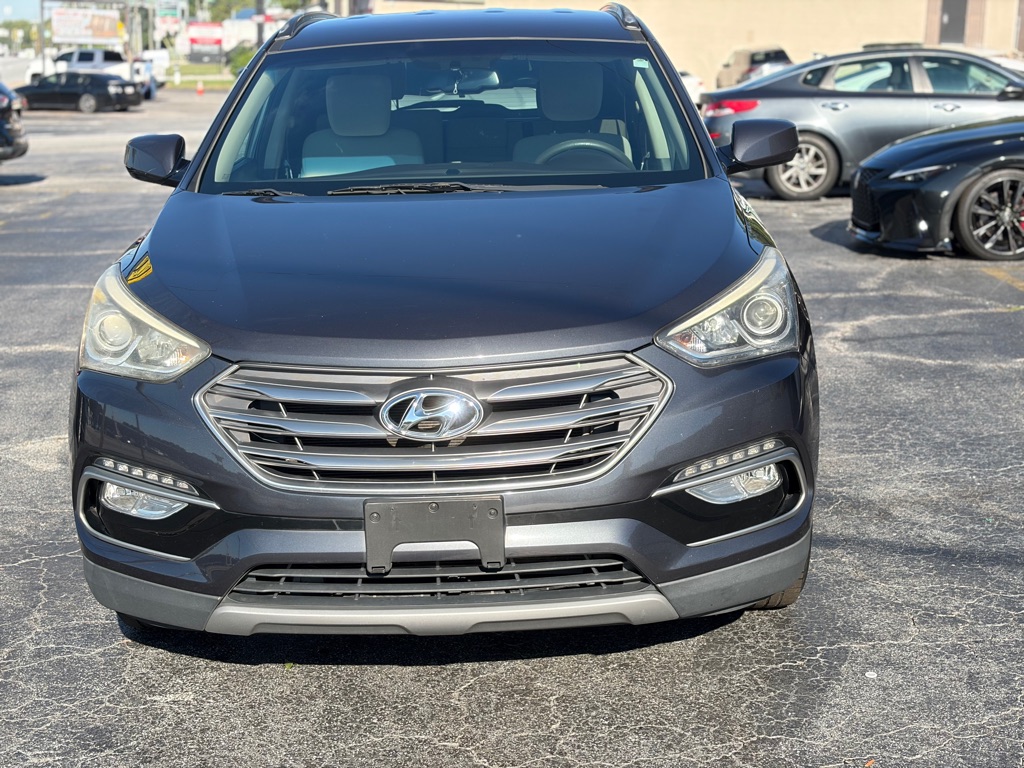 Photo 2 of this HYUNDAI SANTA FE SPORT
