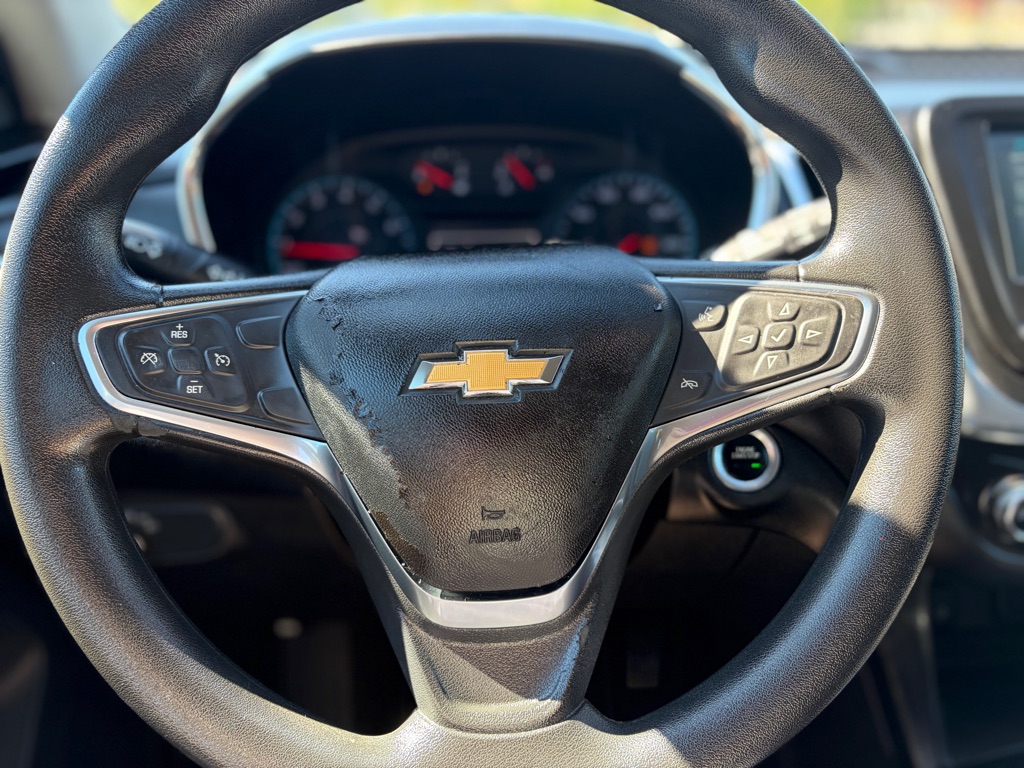 Photo 11 of this CHEVROLET EQUINOX