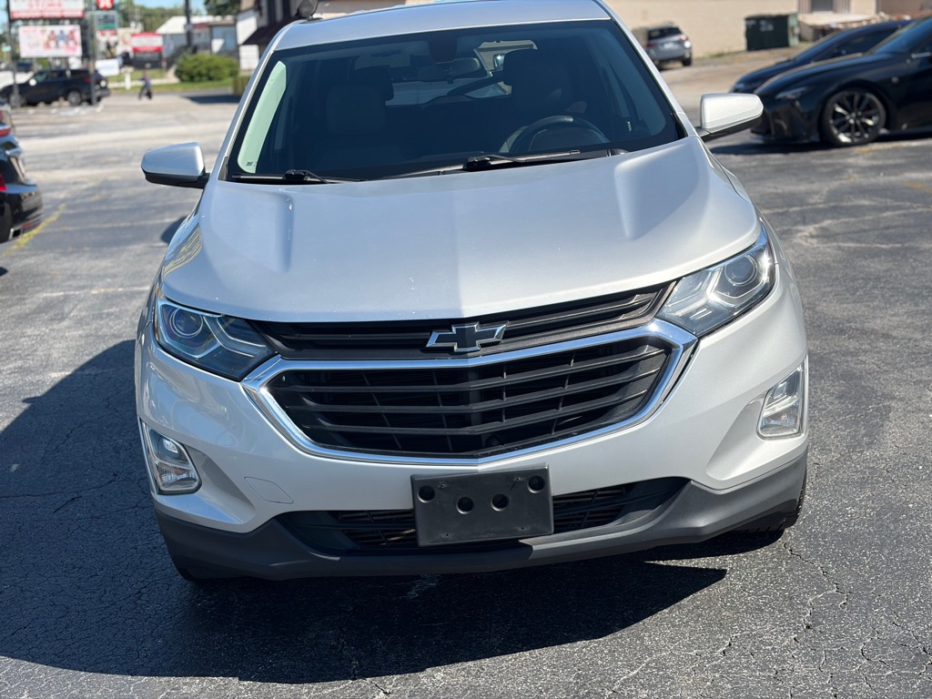Photo 2 of this CHEVROLET EQUINOX