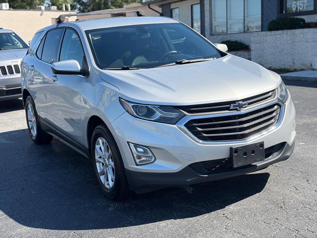 Photo 3 of this CHEVROLET EQUINOX