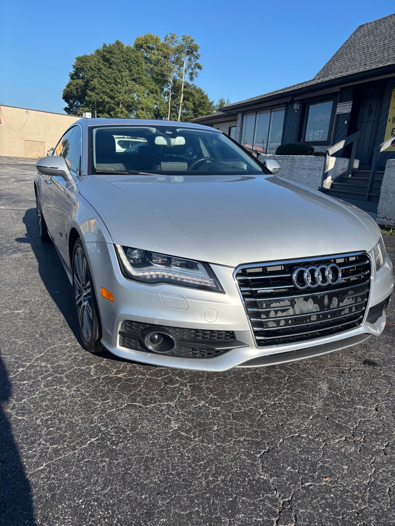 Photo 2 of this AUDI A7