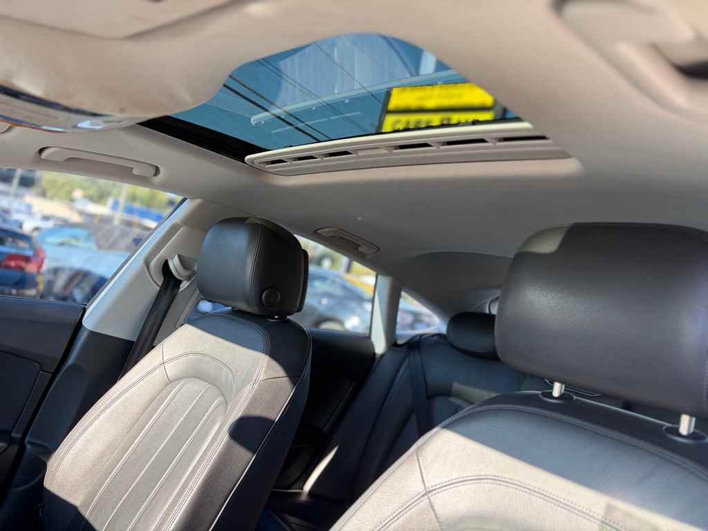 Photo 19 of this AUDI A7