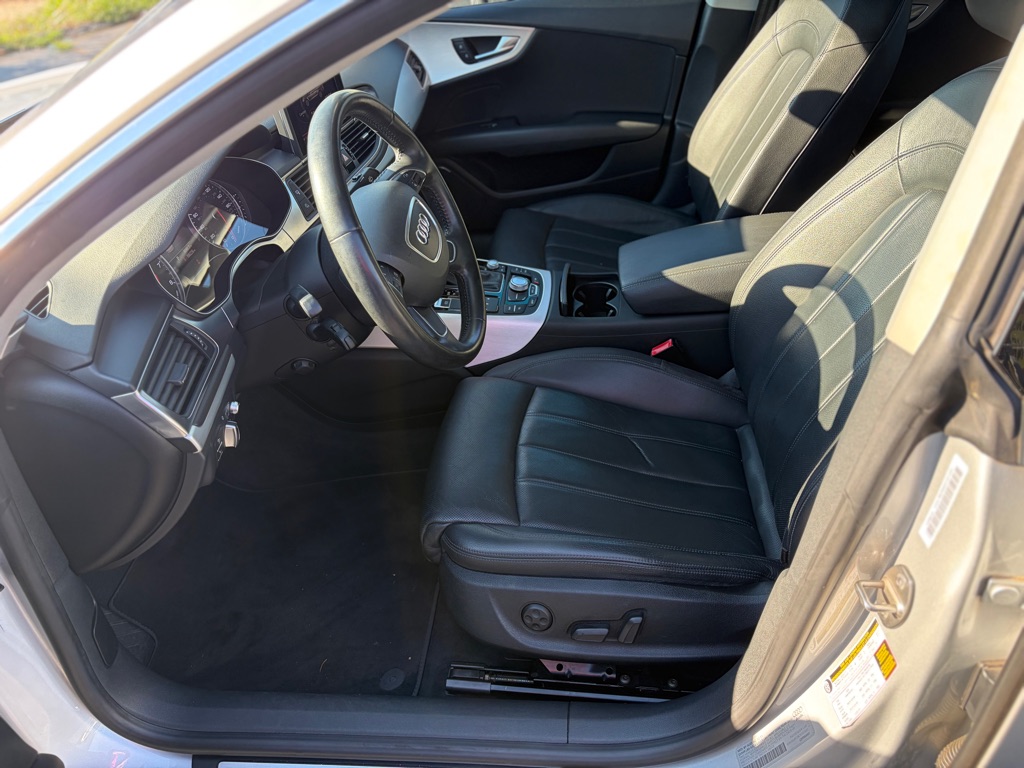 Photo 12 of this AUDI A7