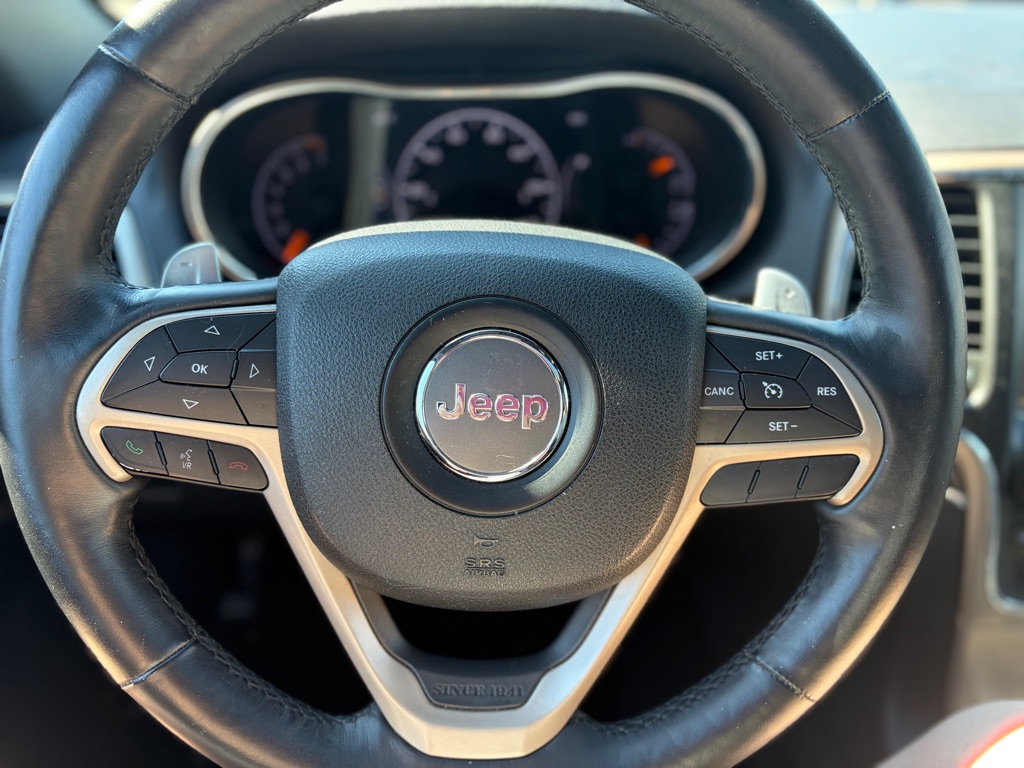 Photo 16 of this JEEP GRAND CHEROKEE