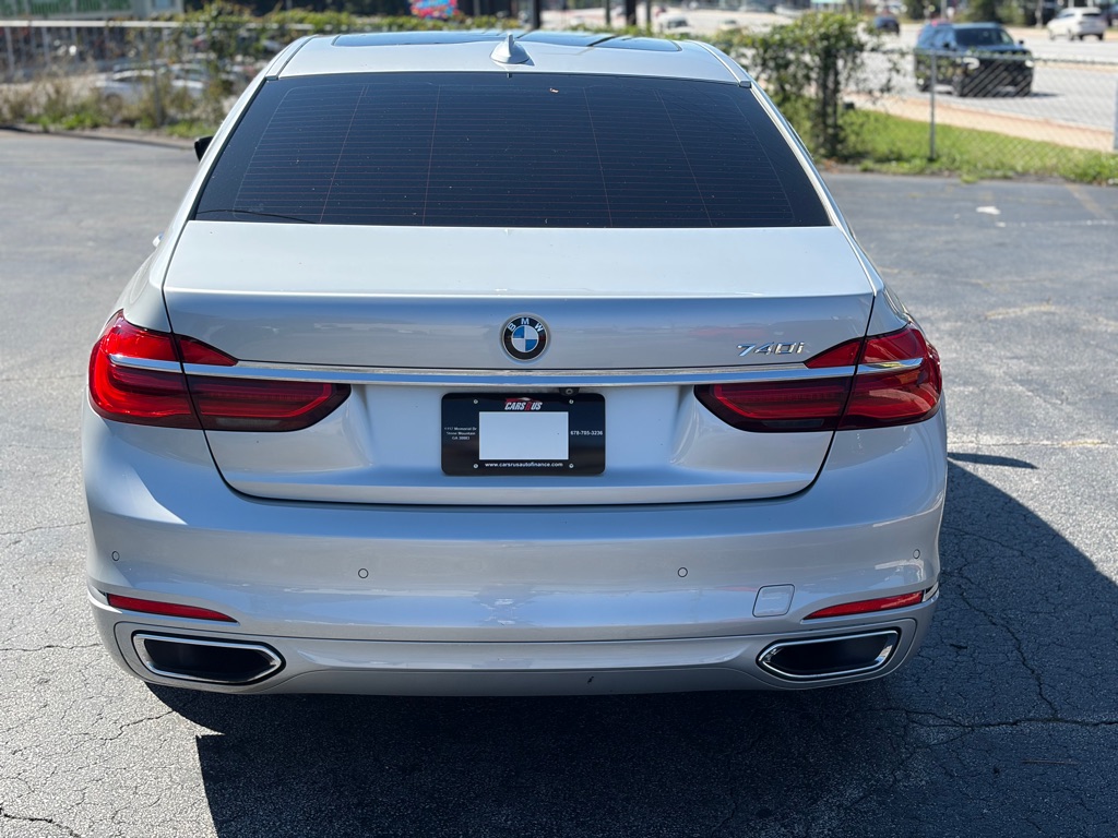 Photo 5 of this BMW 7 SERIES