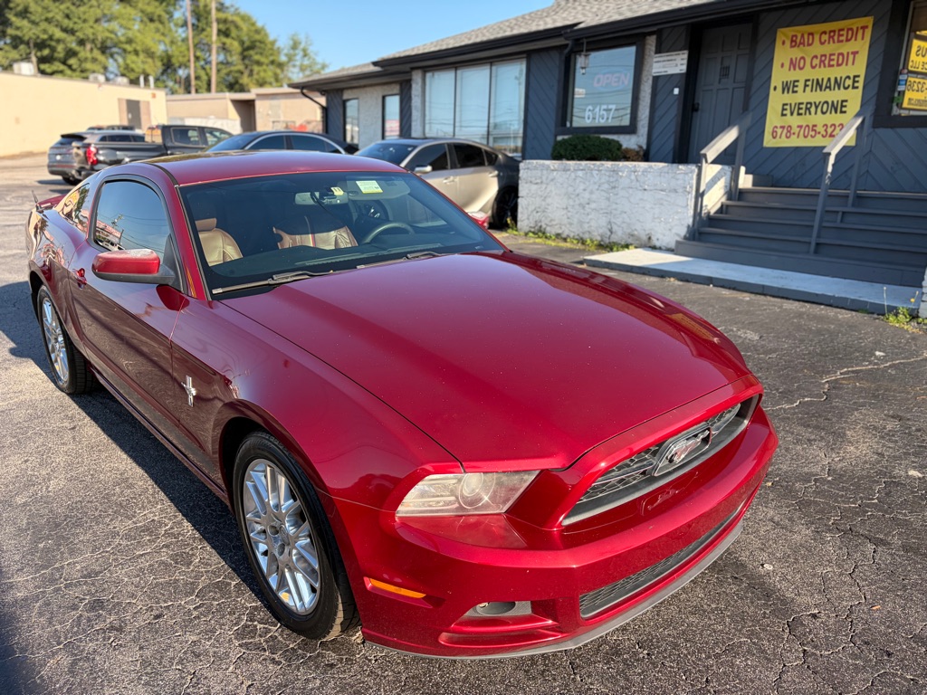 Photo 2 of this FORD MUSTANG