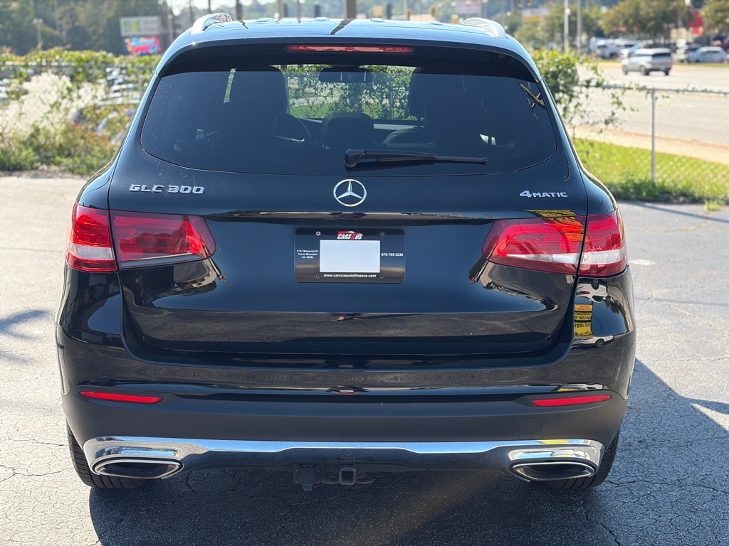 Photo 8 of this MERCEDES-BENZ GLC