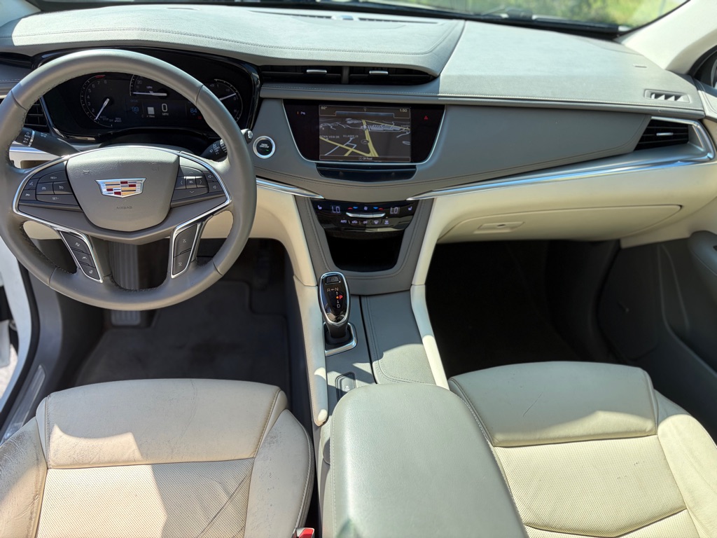 Photo 19 of this CADILLAC XT5