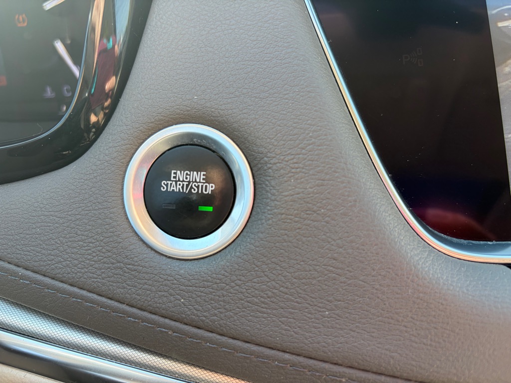 Photo 16 of this CADILLAC XT5