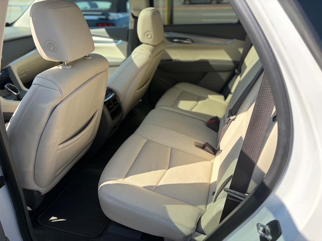 Photo 24 of this CADILLAC XT5